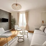 Modern Flat Near Bercy