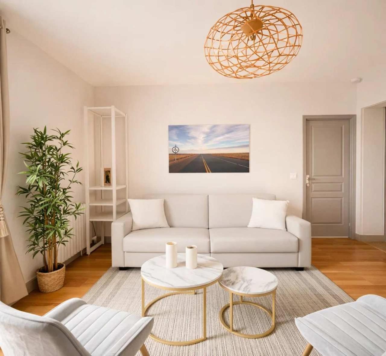 Modern Flat Near Bercy * Parigi
